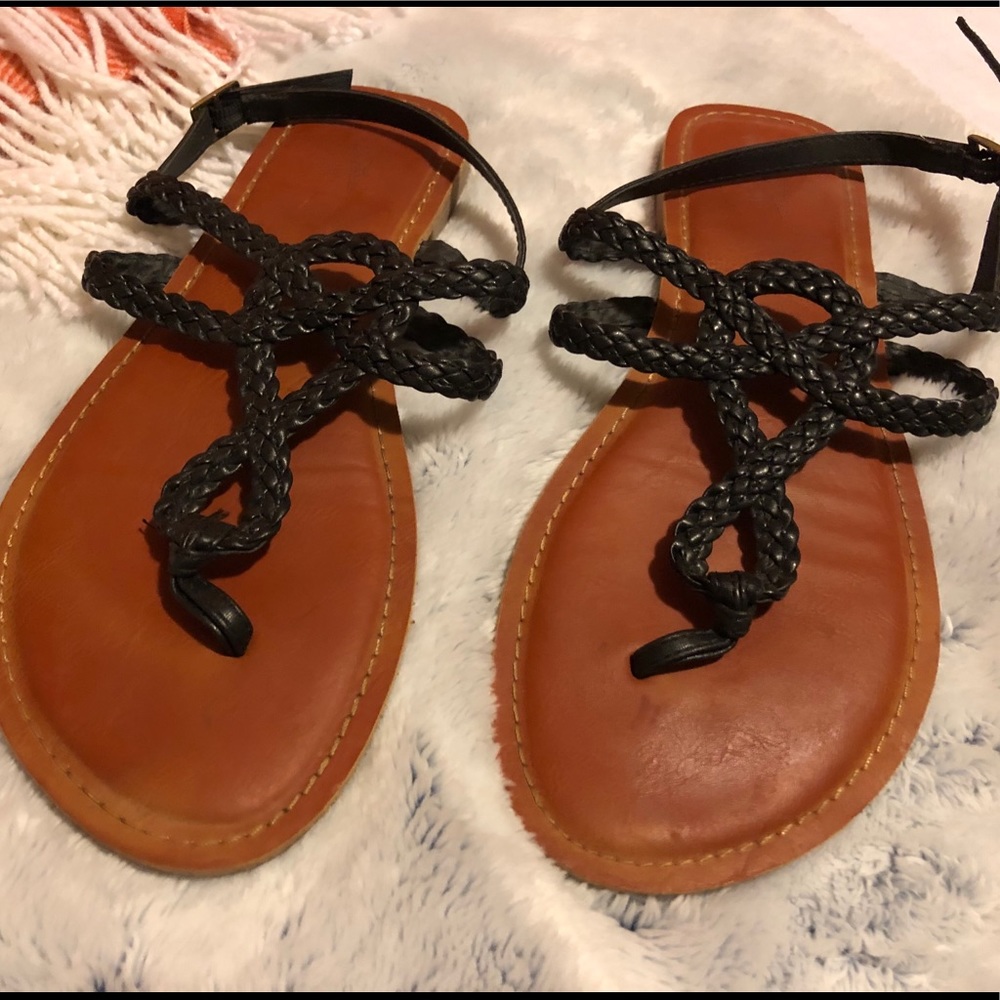 Universal Threads Sandals - Picture 2 of 2
